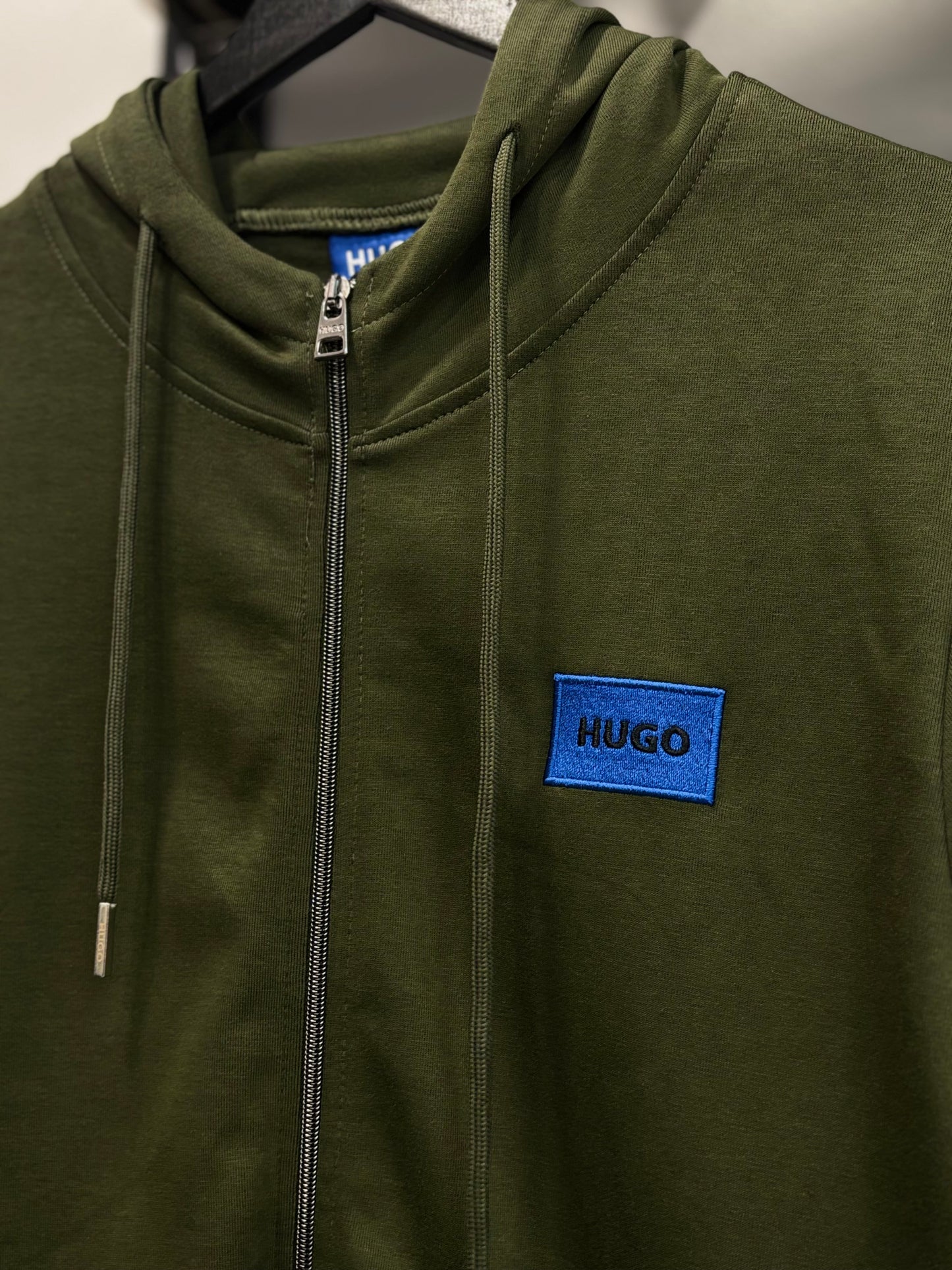 Hugo khaki set