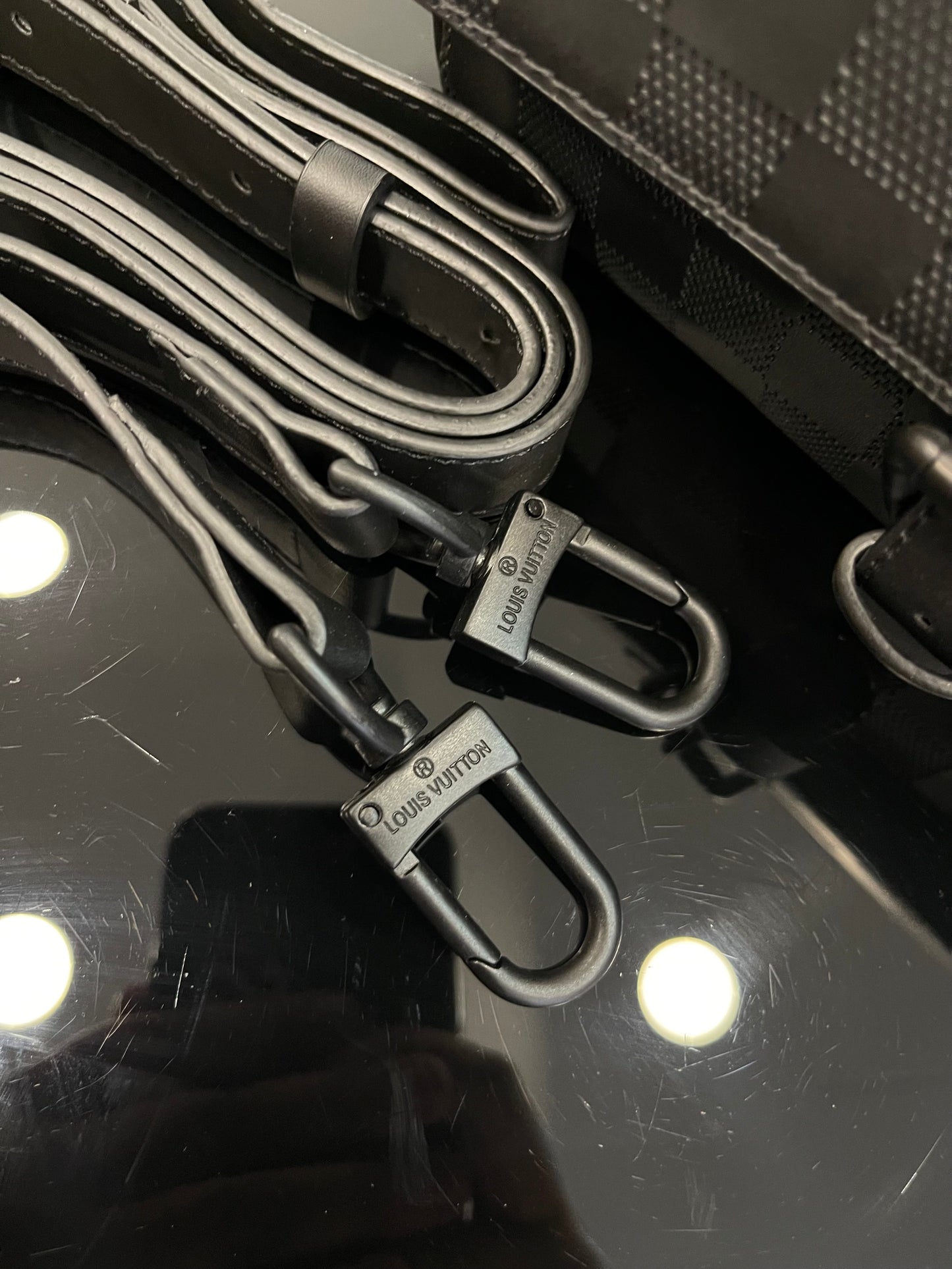 Louis Vuitton τσαντάκι ώμου/χιαστί