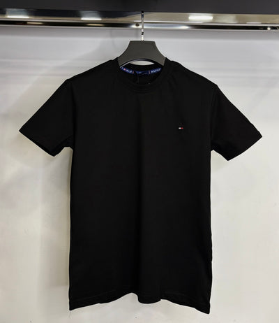 Tommy Hilfiger black t-shirt code