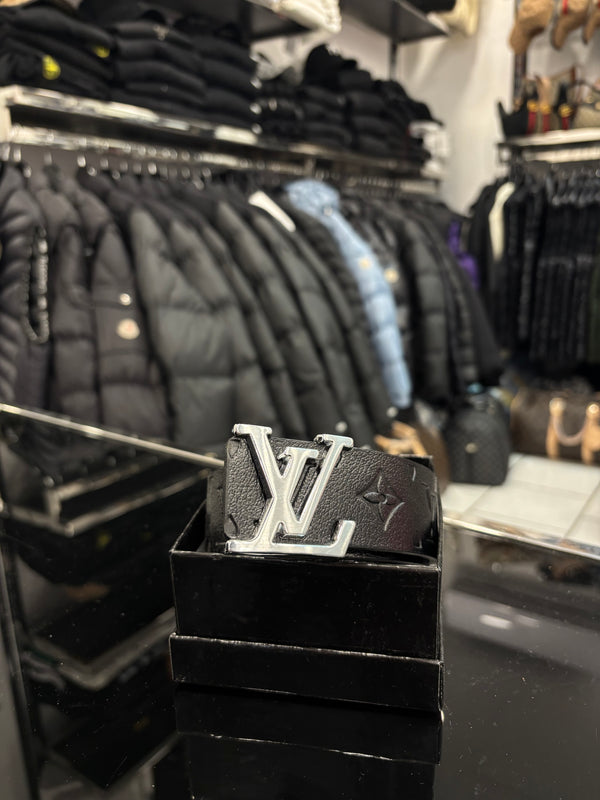 Louis Vuitton black belt