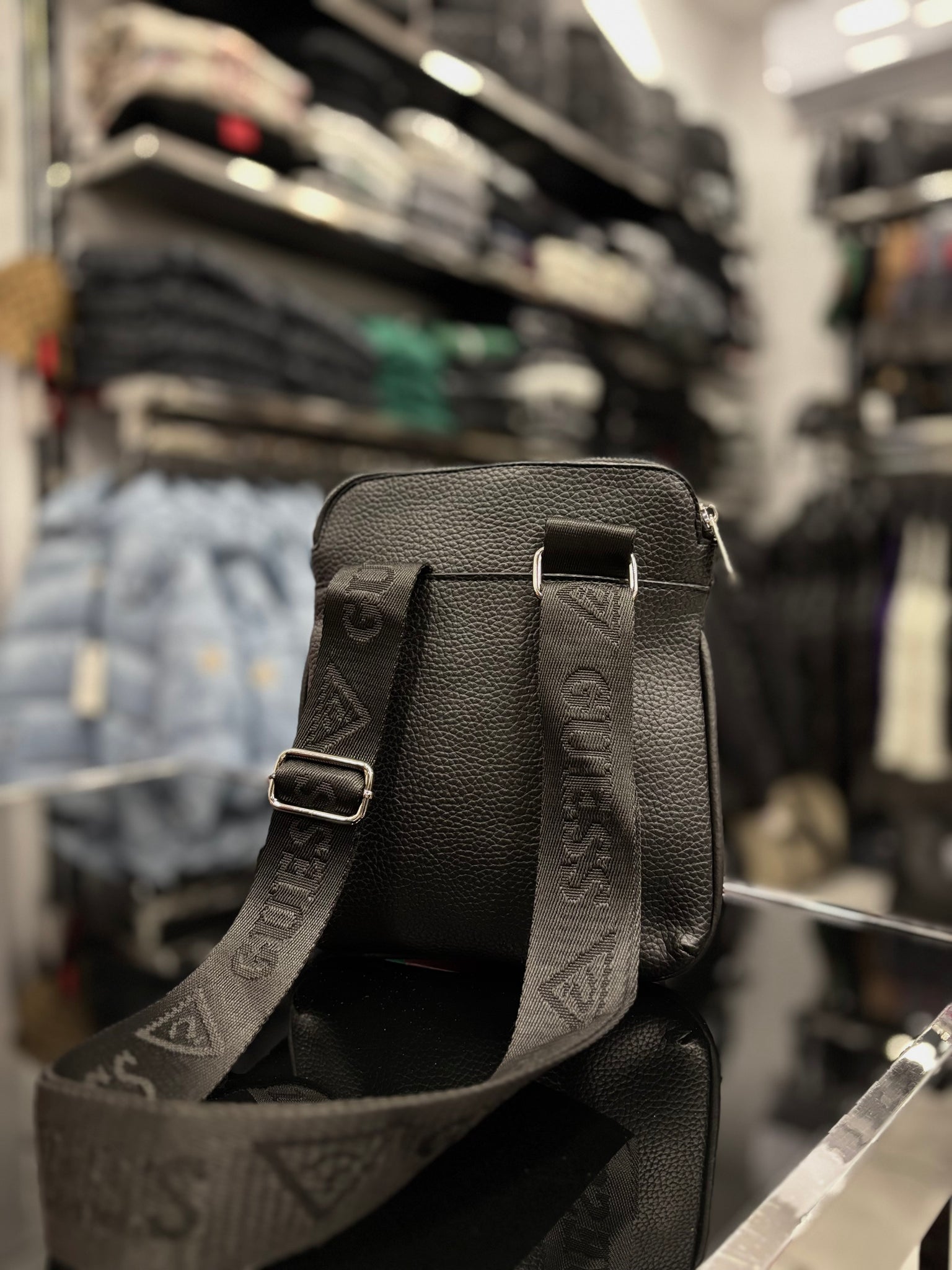 Tommy Hilfiger black bag ώμου/χιαστί