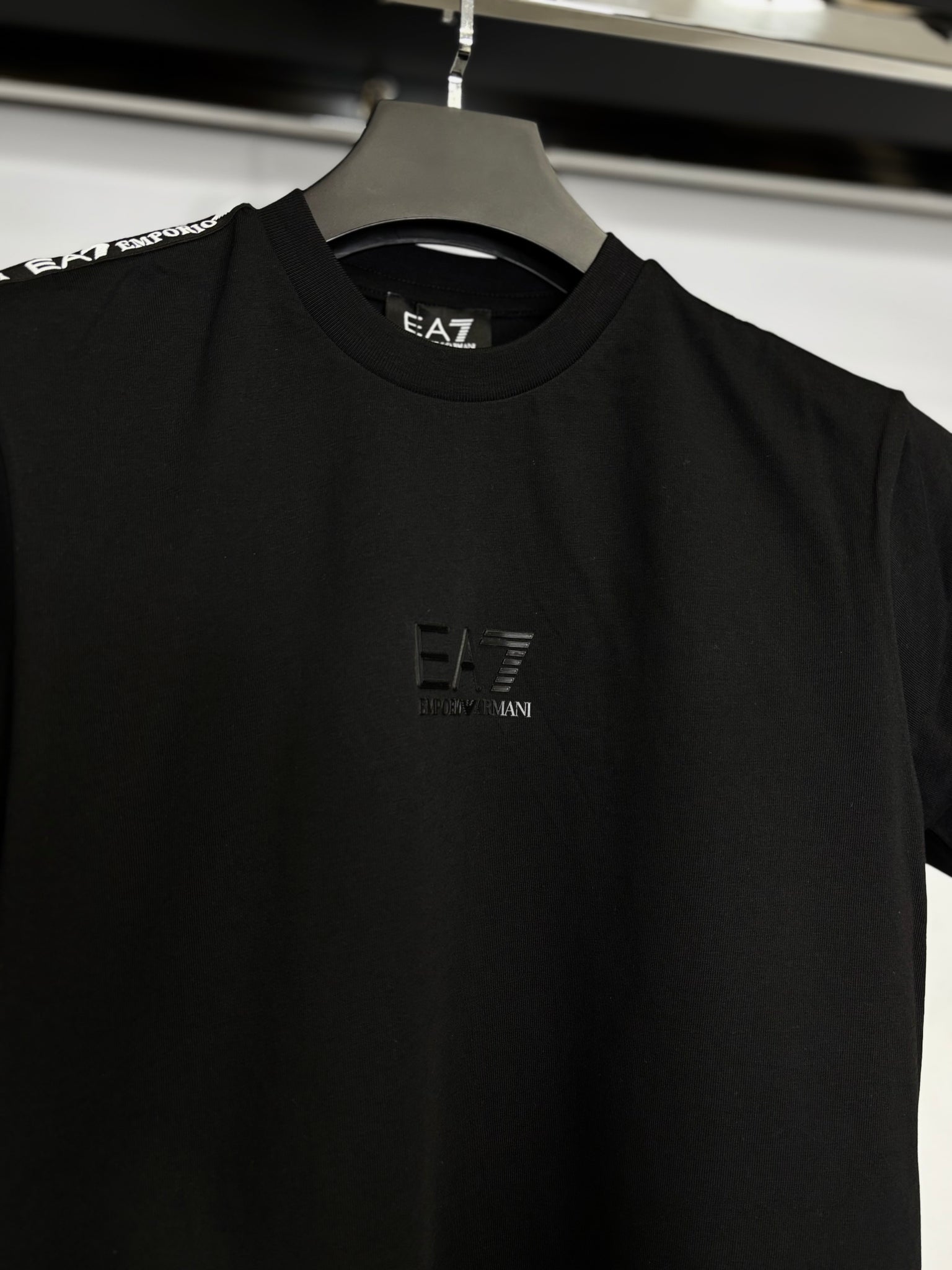 Emporio Armani black t-shirt code