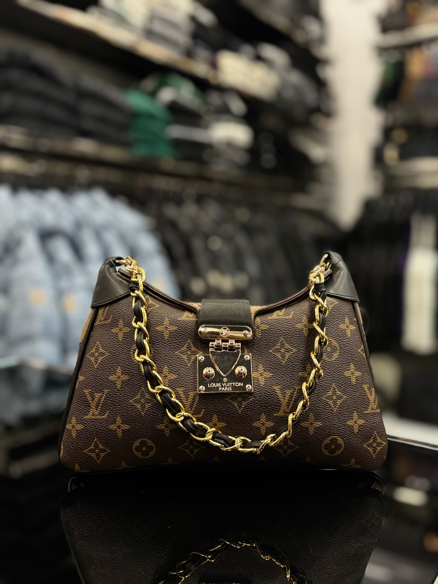 Τσάντα Louis Vuitton brown ωμού/χιαστί