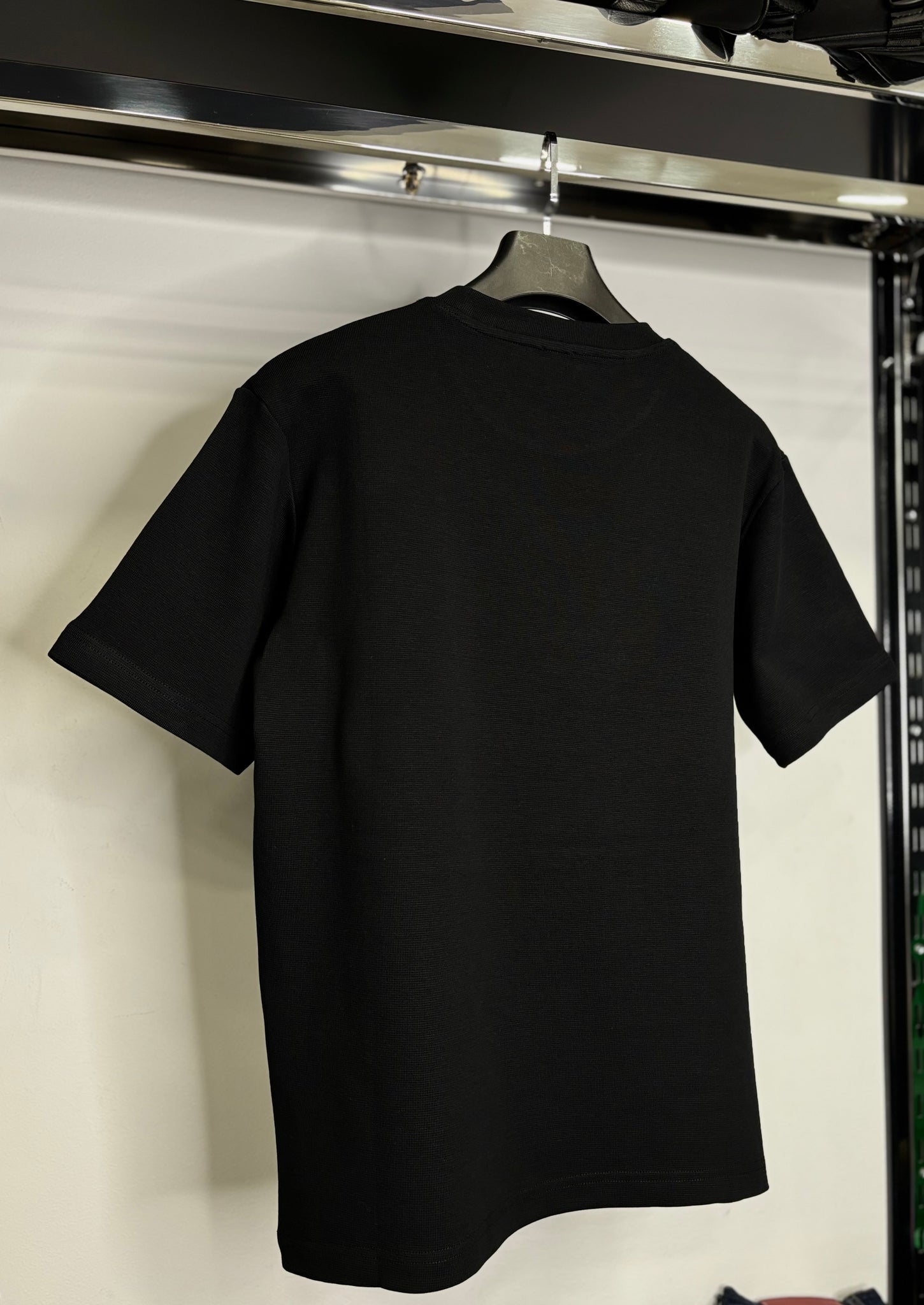 Loewe black t-shirt code