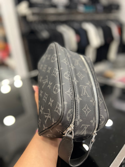 Louis Vuitton Dopp Kit