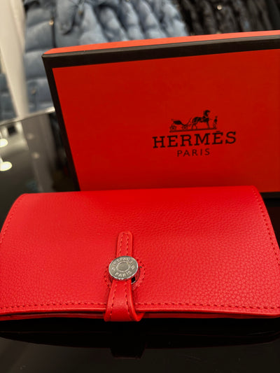 Hermès Dogon red wallet