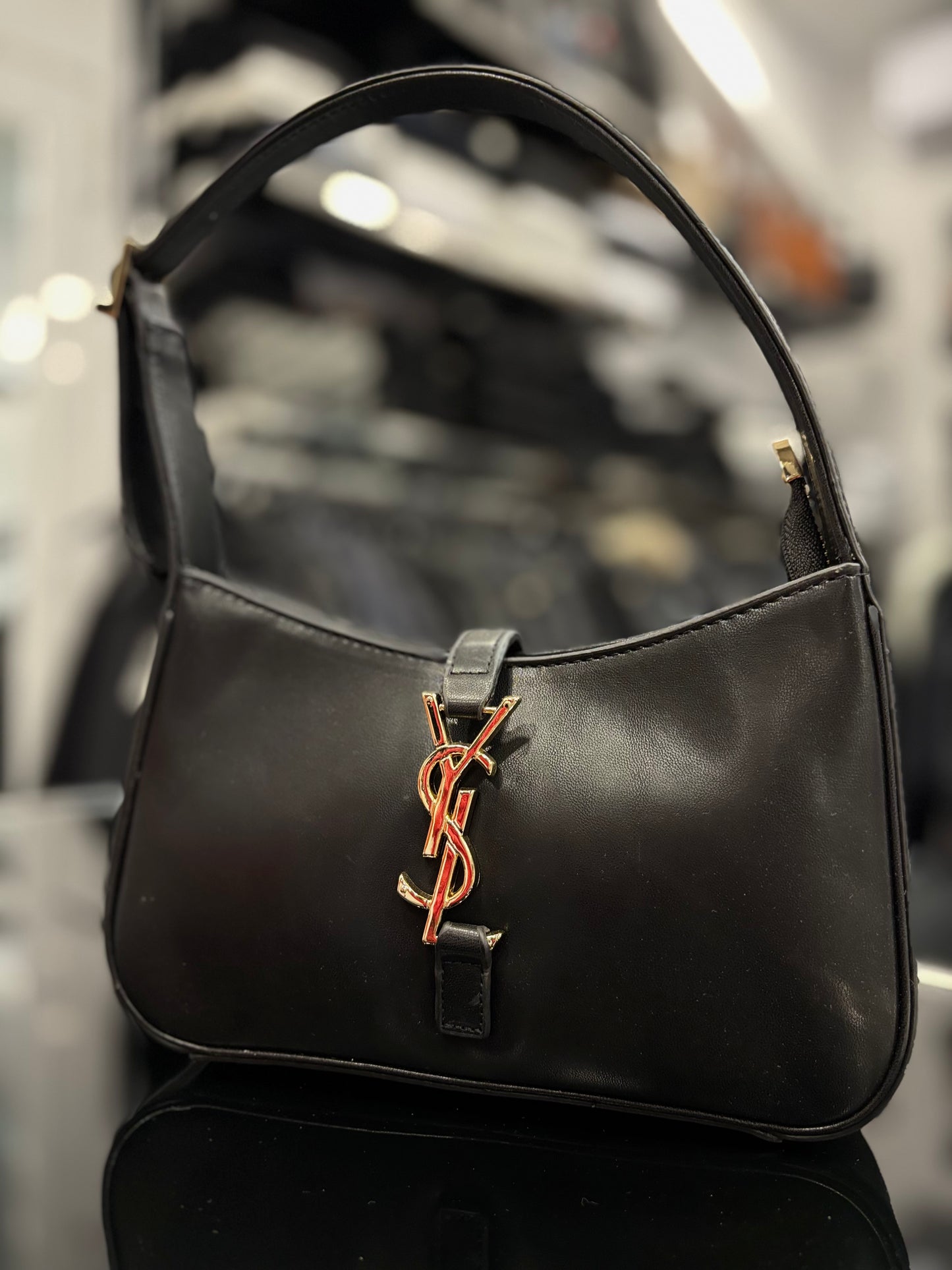 Saint Laurent Le 5 à 7 Shoulder Bag
