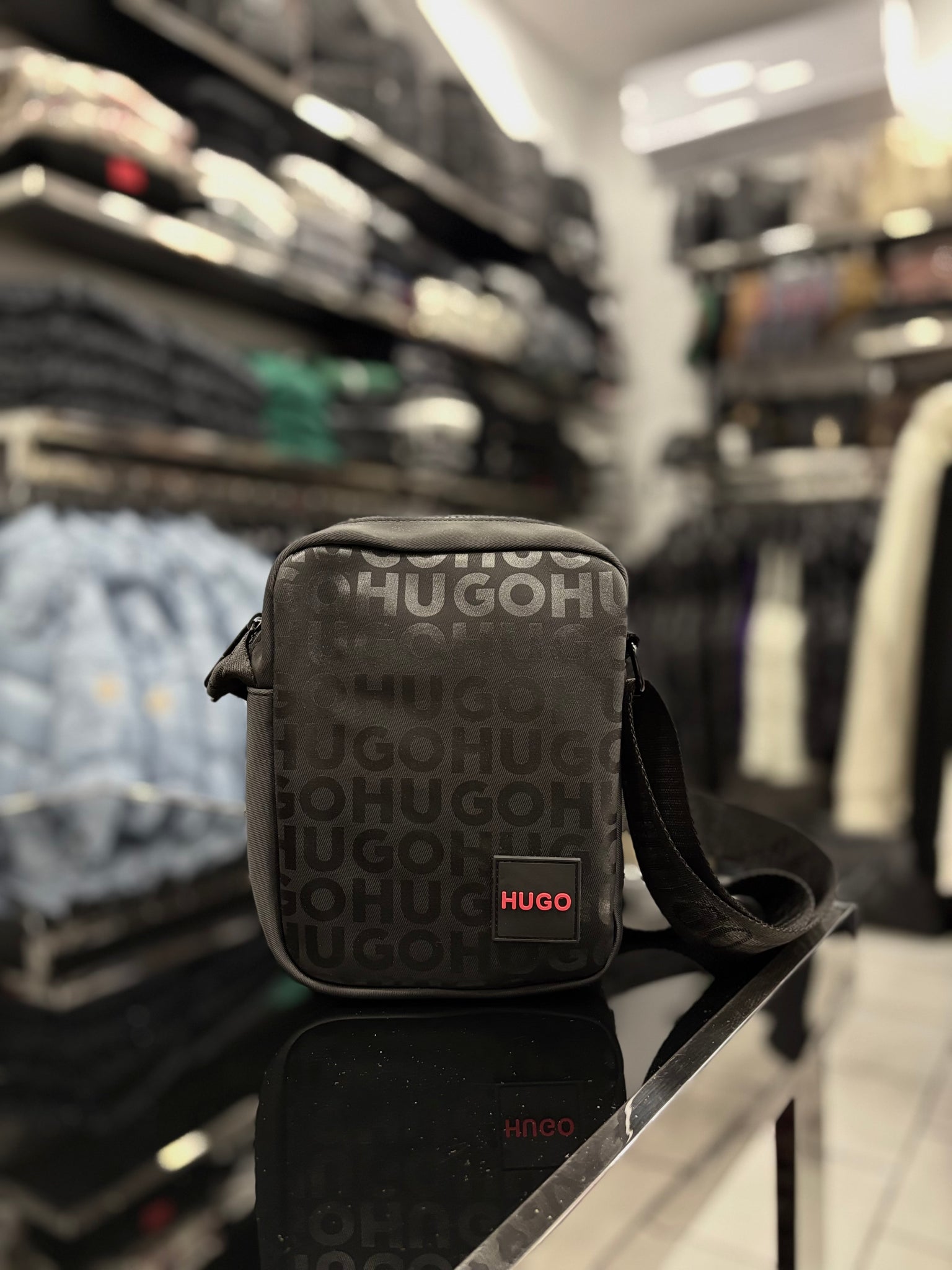 Hugo black bag ώμου/χιαστί