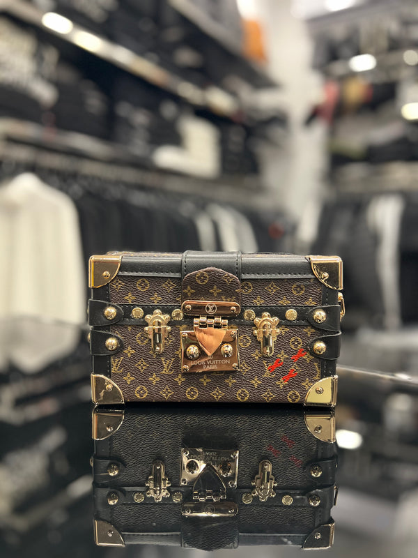 Louis Vuitton Petite