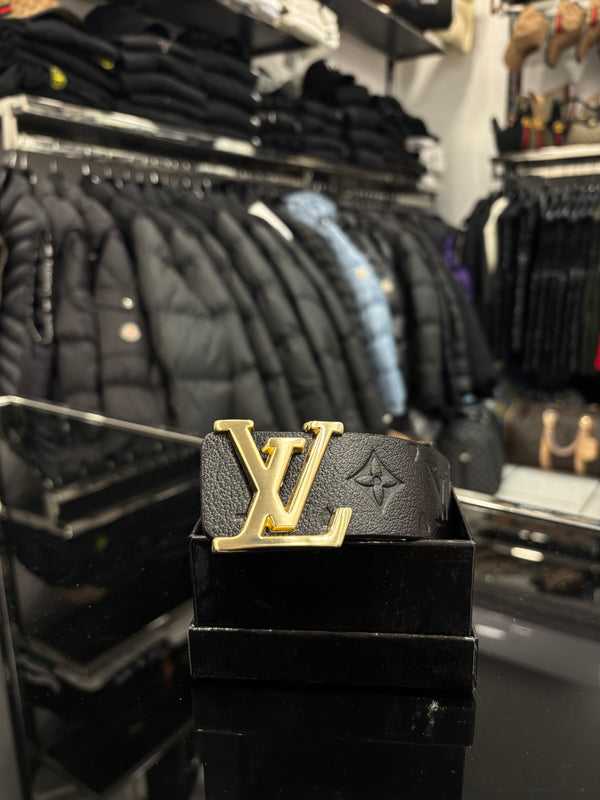Louis Vuitton black belt