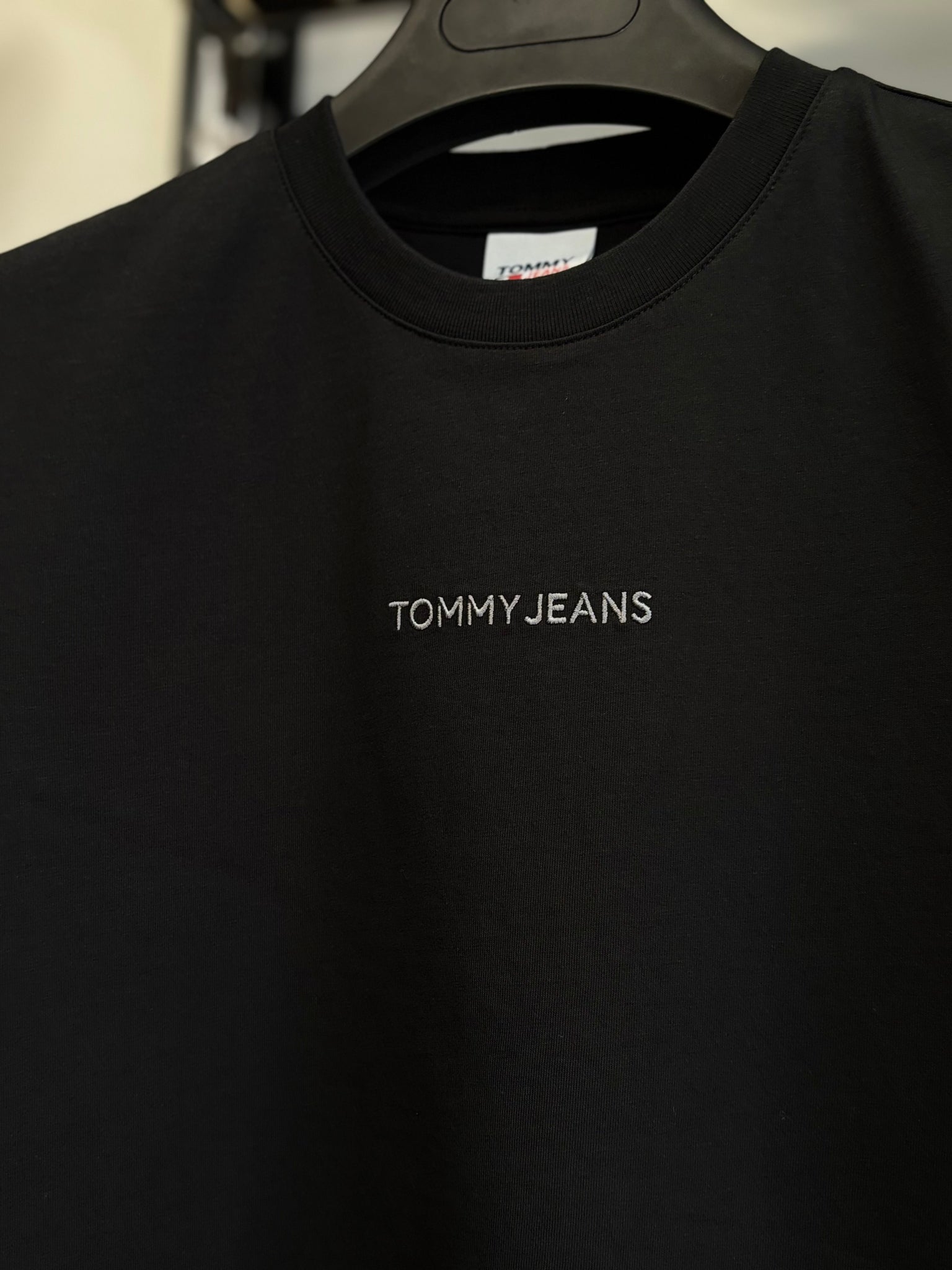Tommy Jeans black t-shirt
