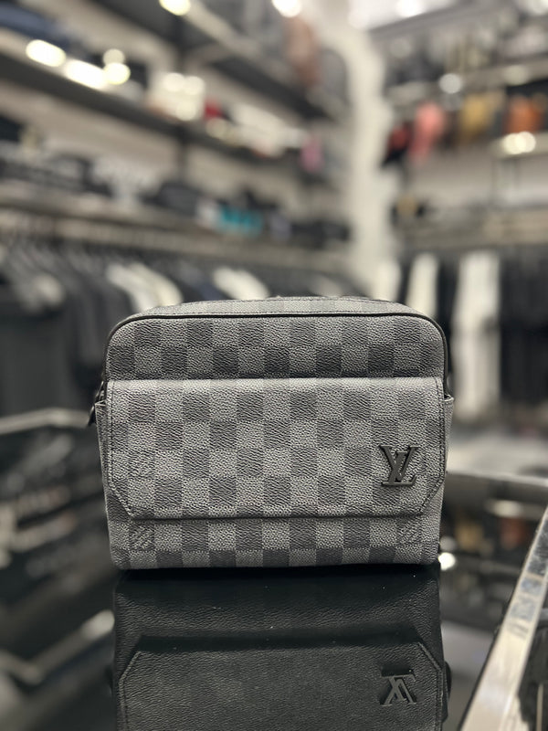 Louis Vuitton Damier Graphite