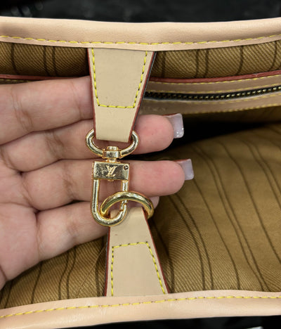 Louis Vuitton Neverfull MM Monogram brown shoulder bag