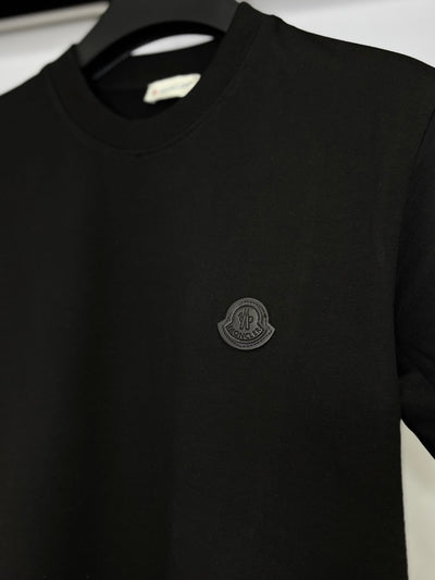 Moncler black t-shirt code