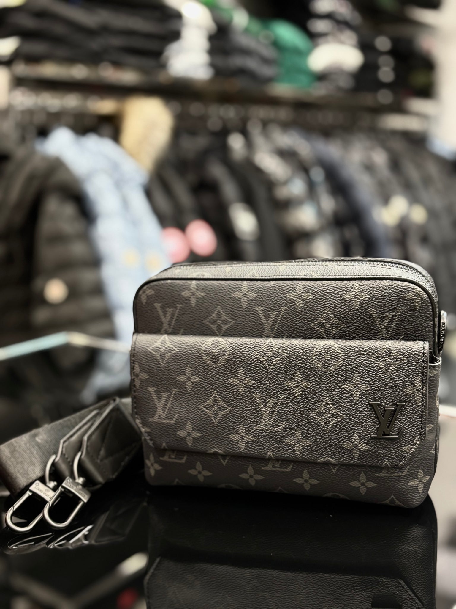 Louis Vuitton Fastline Messenger black bag ώμου/χιαστί
