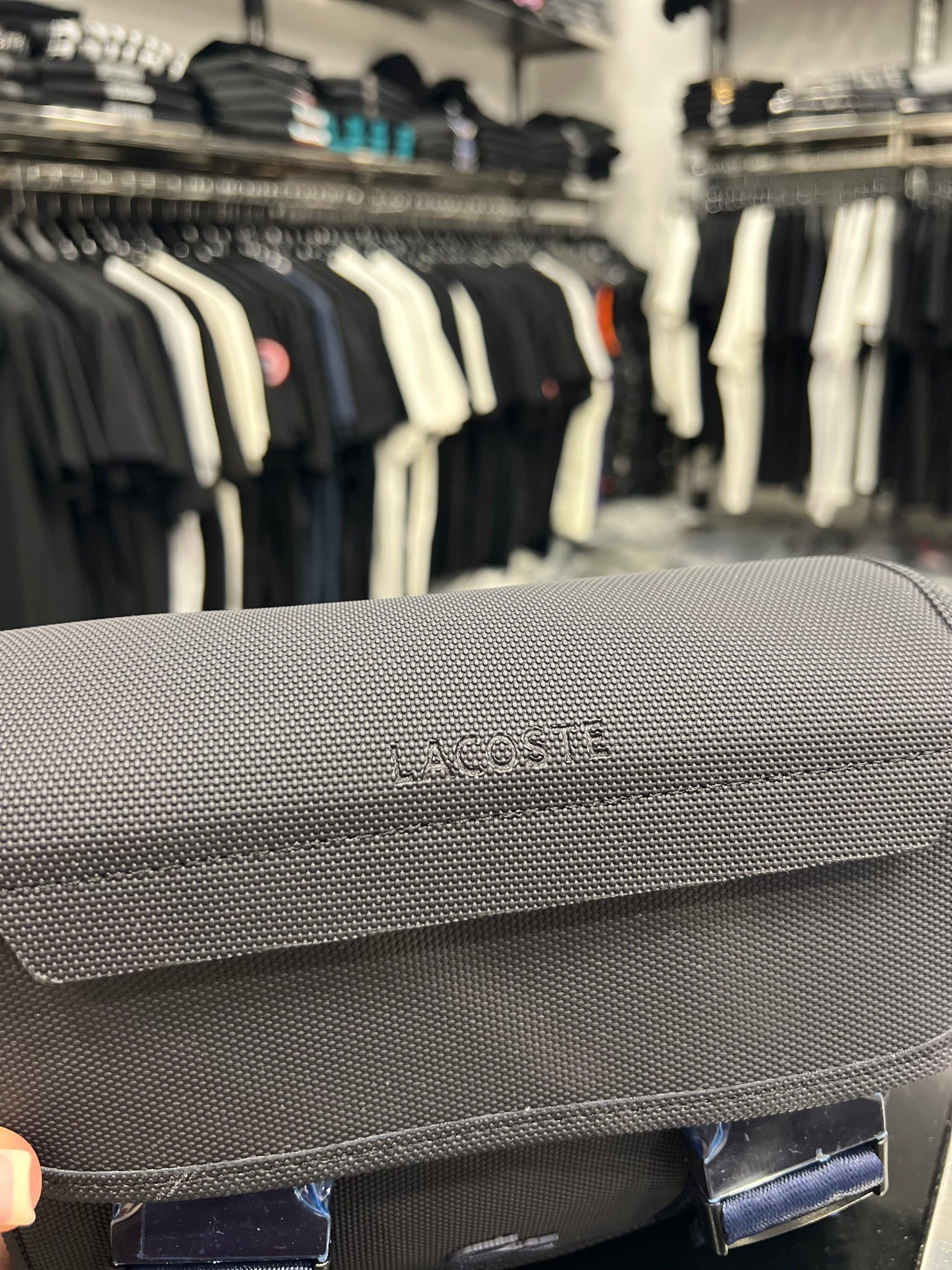 Lacoste Men's Classic Messenger Bag