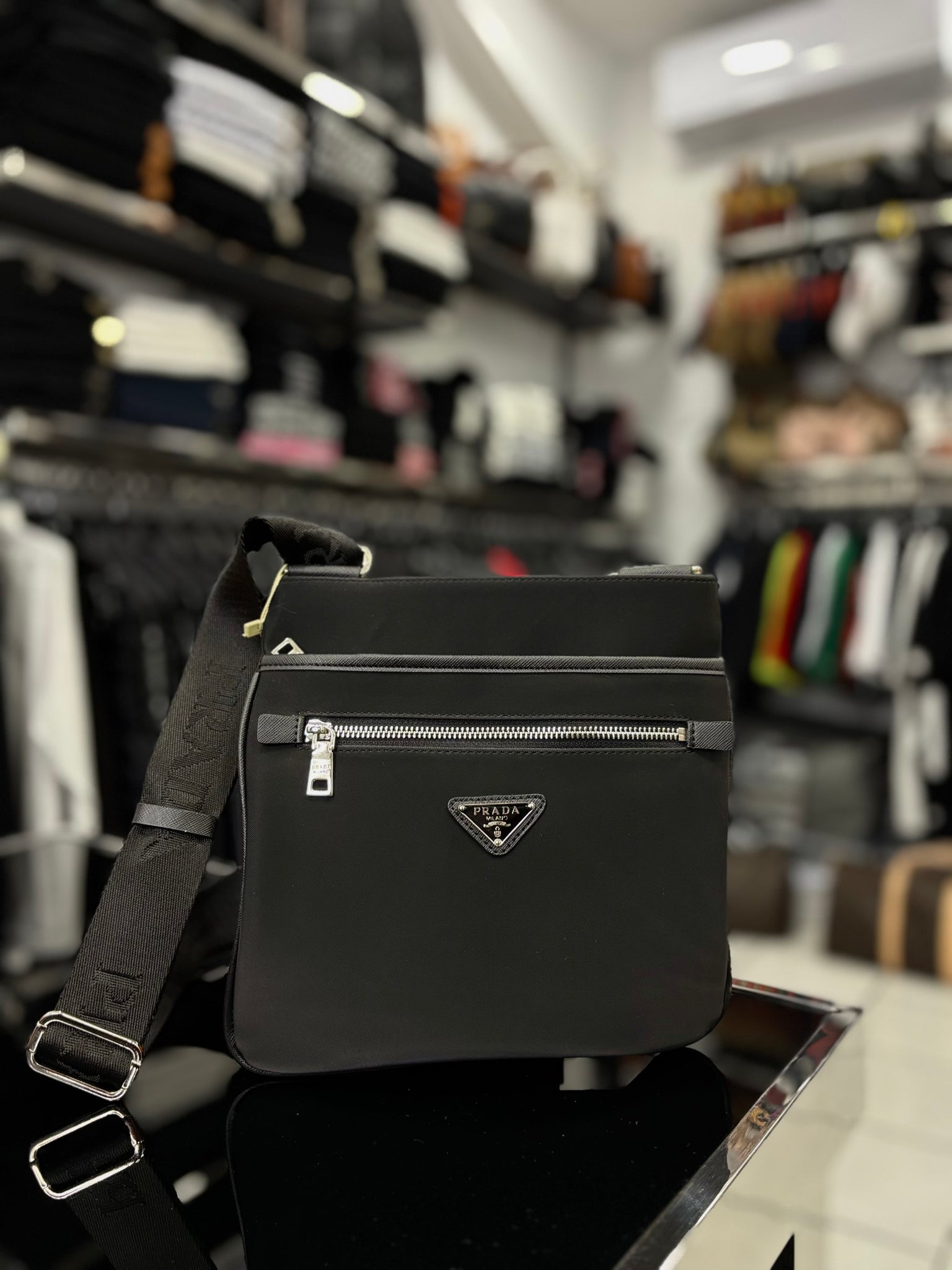 Prada Black bag ωμού/χιαστί