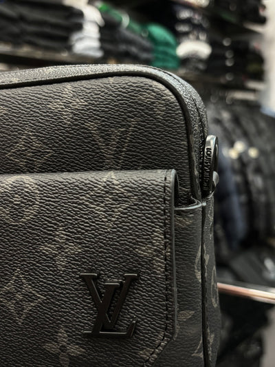 Louis Vuitton Fastline Messenger black bag ώμου/χιαστί