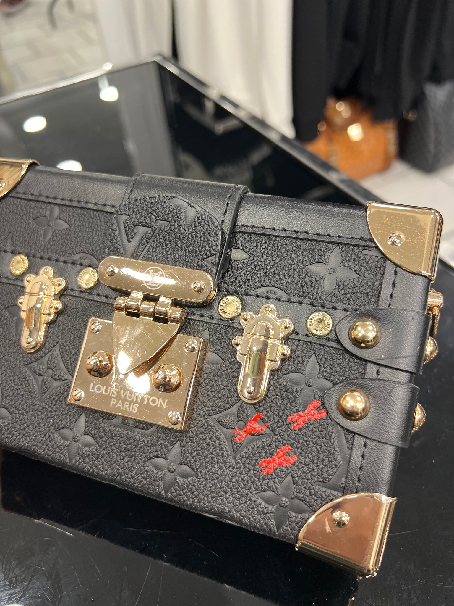 Louis Vuitton Petite
