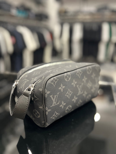Louis Vuitton Dopp Kit