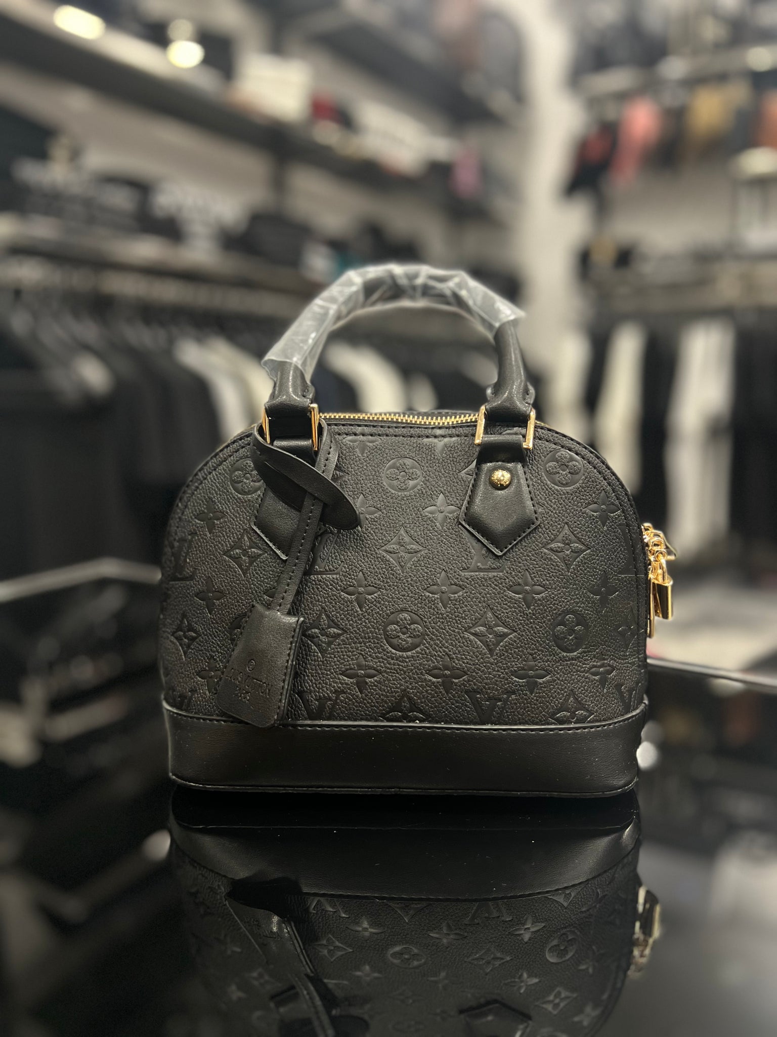 Louis Vuitton Alma BB Monogram