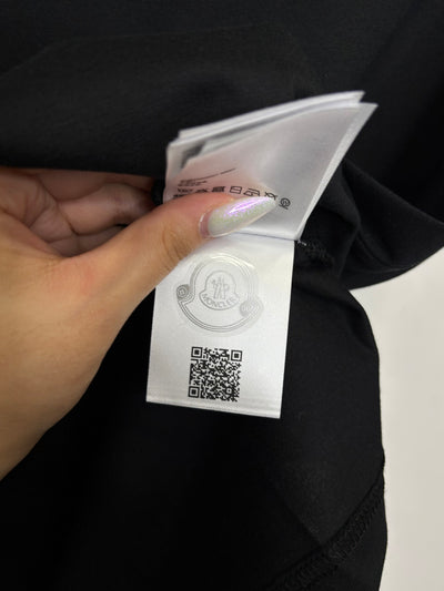 Moncler black t-shirt code