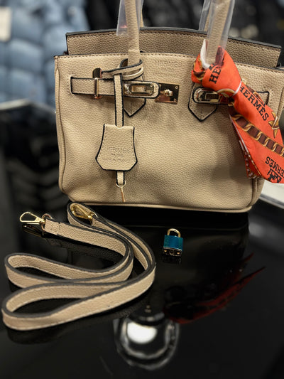 Hermes Birkin 30 beige bag