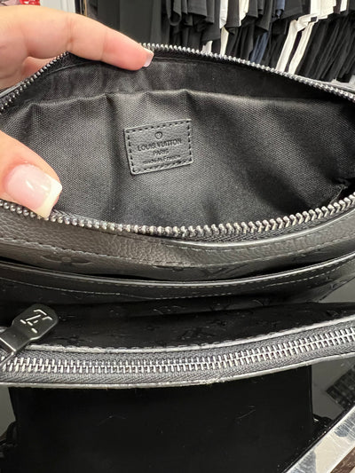 Louis Vuitton Trio Messenger Black