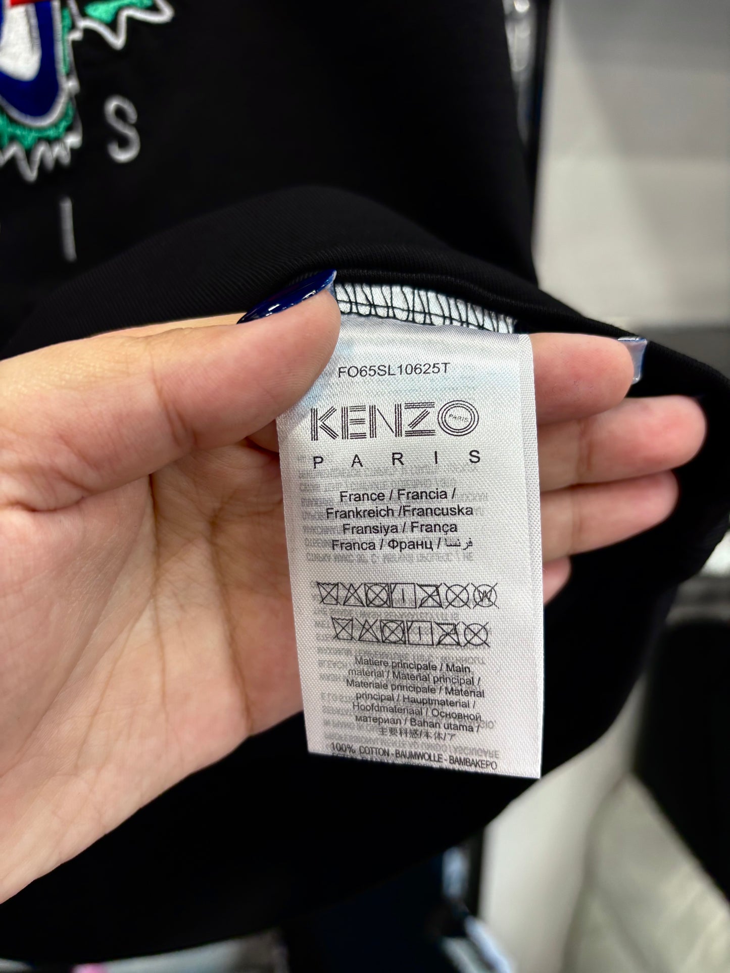Kenzo Paris