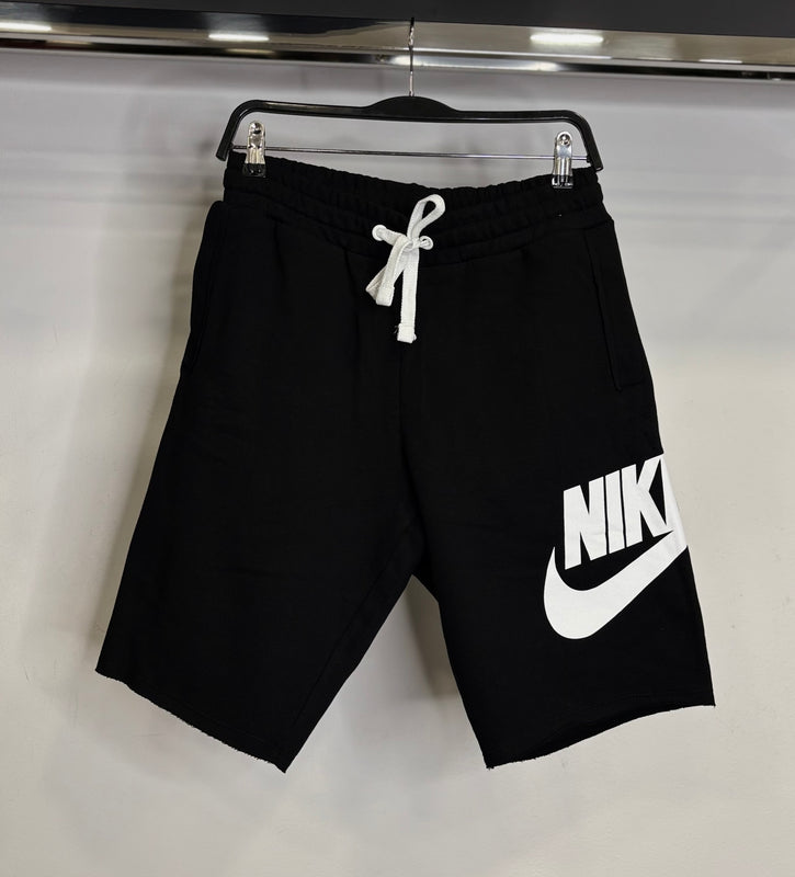 Nike Βερμούδα