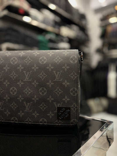 Louis Vuitton District PM black bag