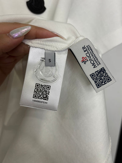 Moncler white t-shirt code no1