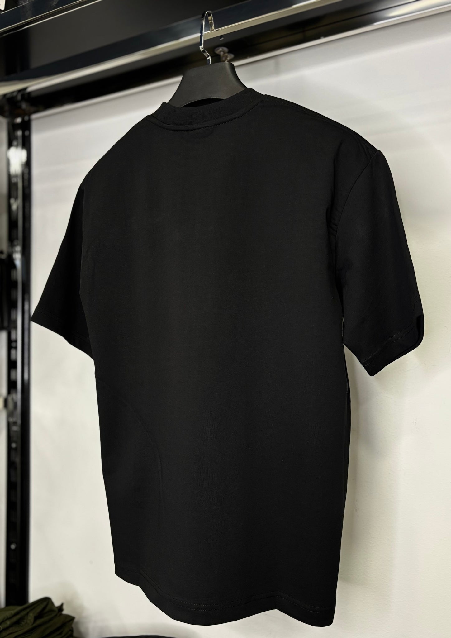 Jacquemus black t-shirt code no1