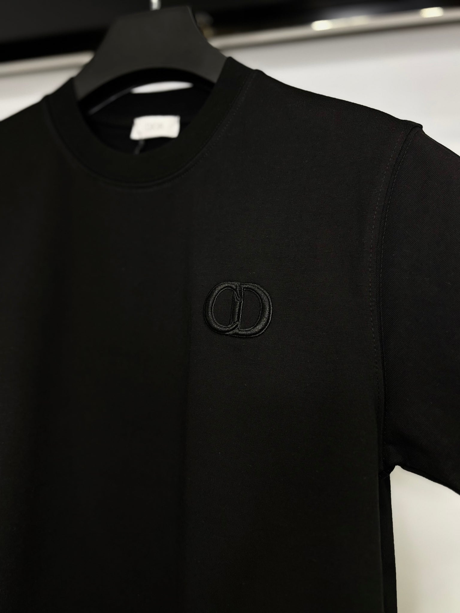 Christian Dior black t-shirt code