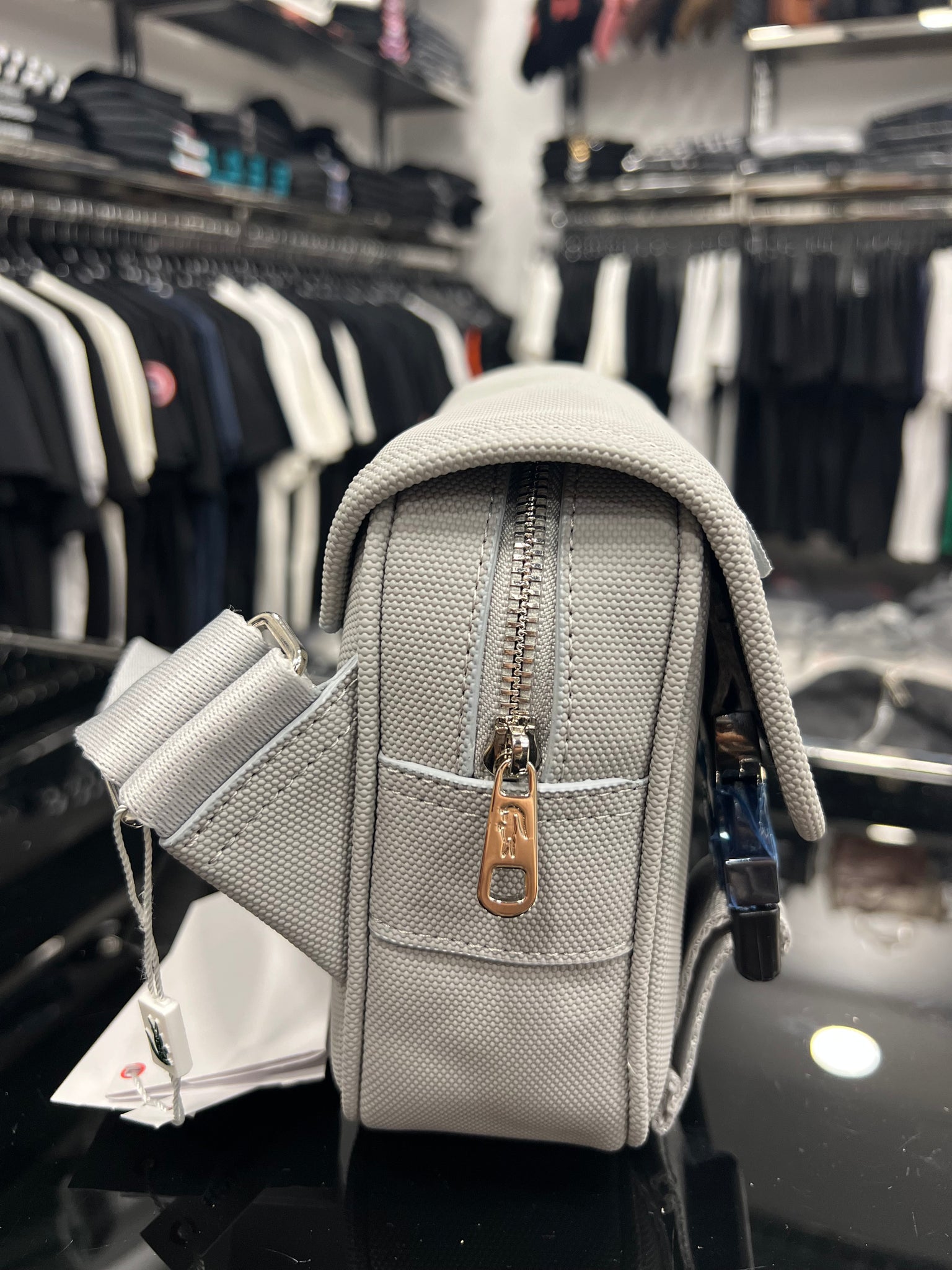 Lacoste Messenger