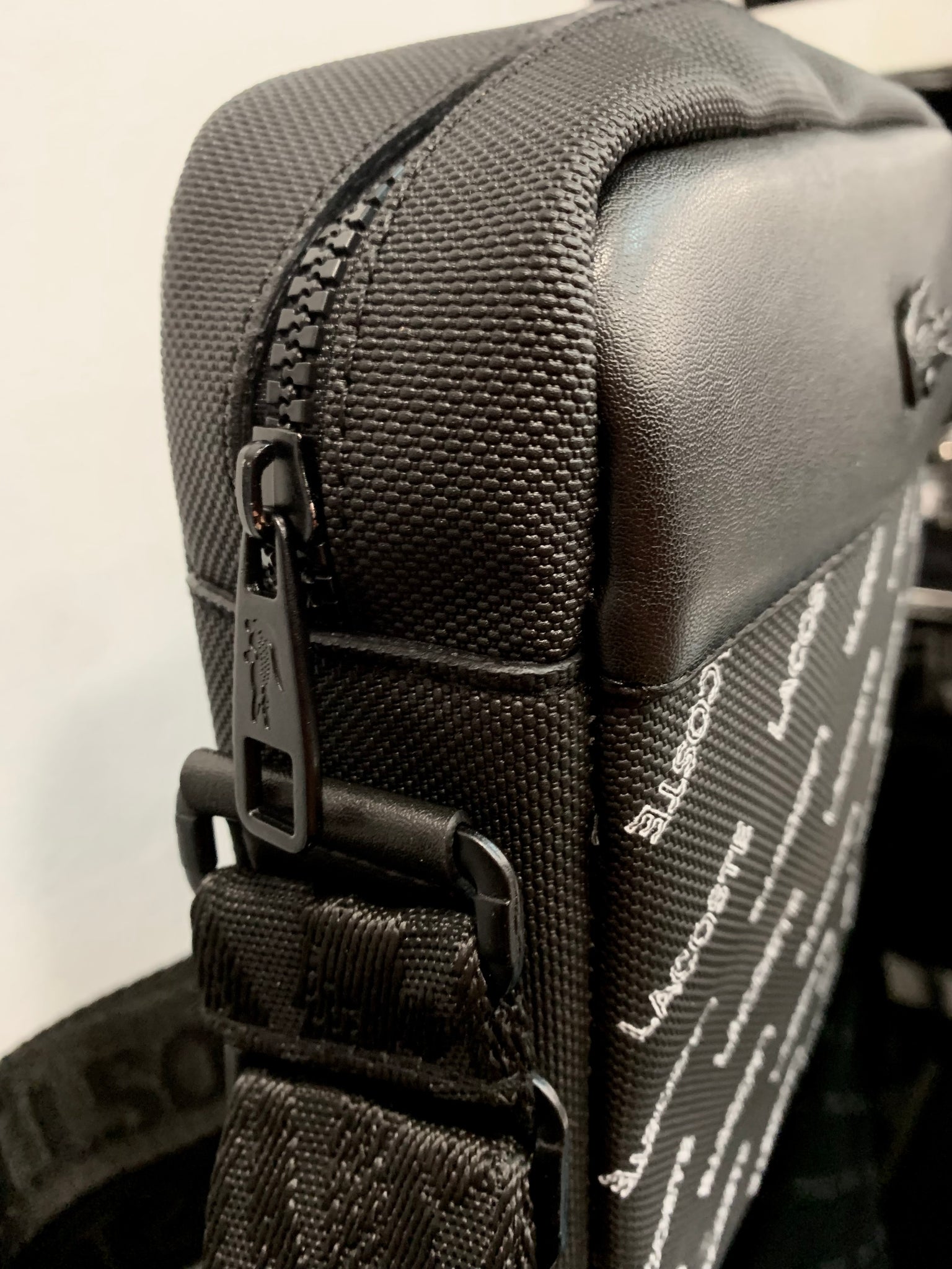 Lacoste Black bag ωμού/χιαστί