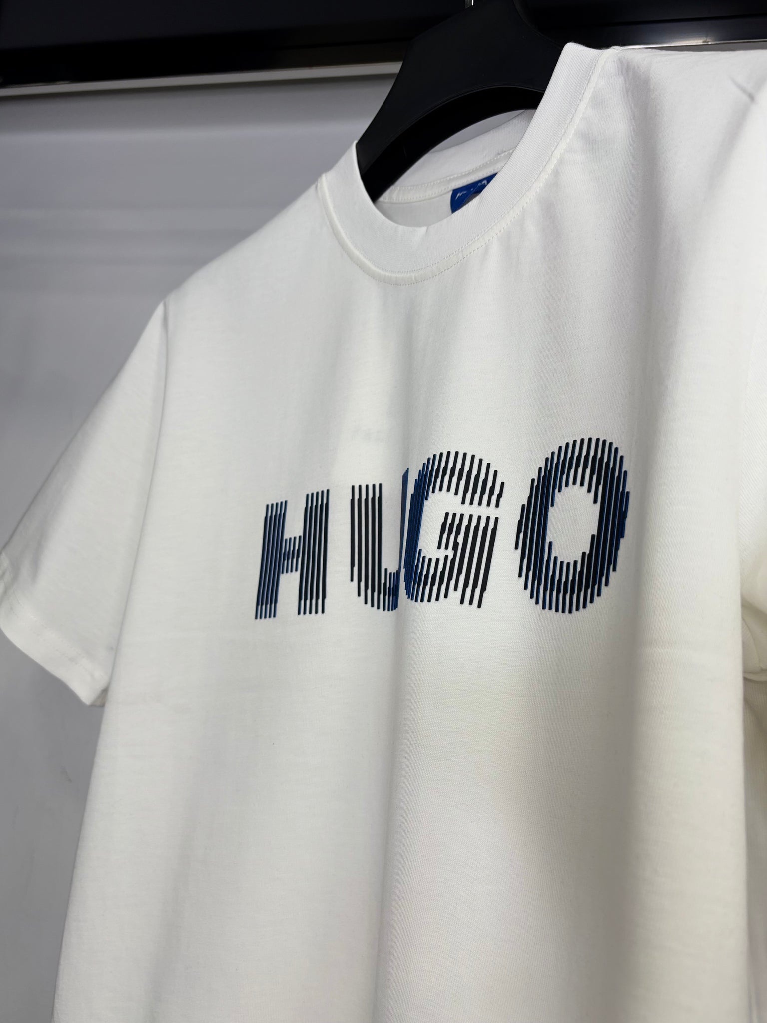 Hugo white t-shirt code no1