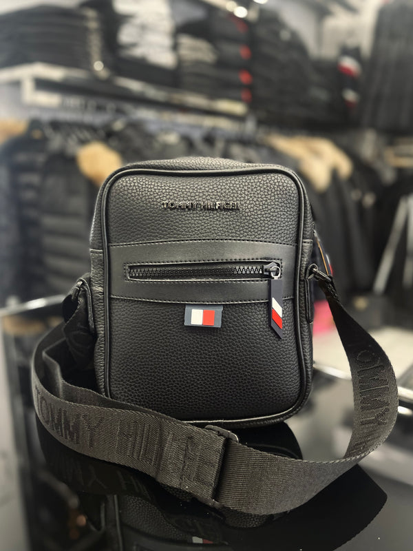 Tommy Hilfiger Black bag ωμού/χιαστί