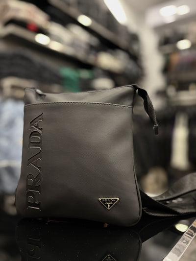 Prada black bag ώμου/χιαστί