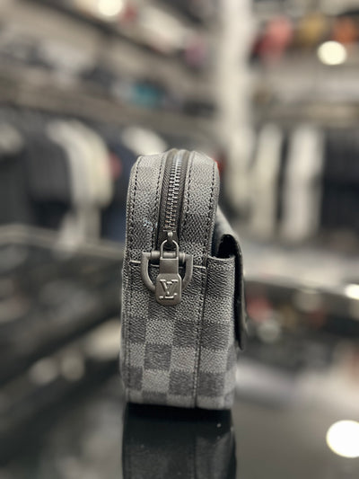 Louis Vuitton Damier Graphite