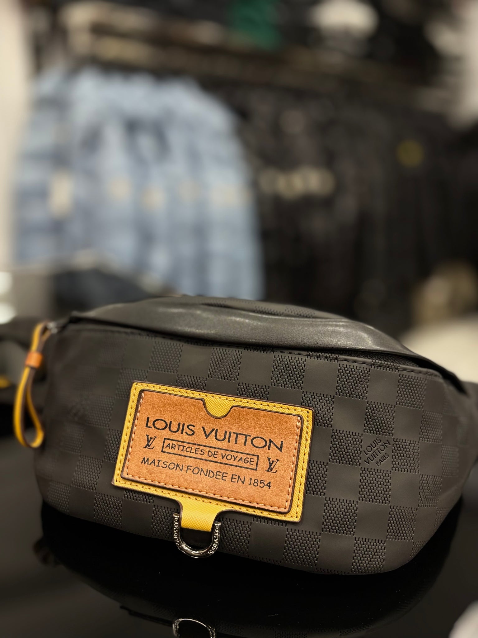 Louis Vuitton Discovery Black Bum bag