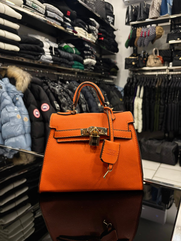 Hermès Kelly Orange H bag