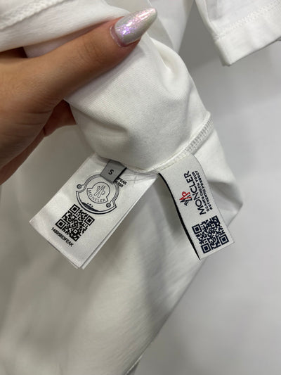 Moncler white t-shirt code