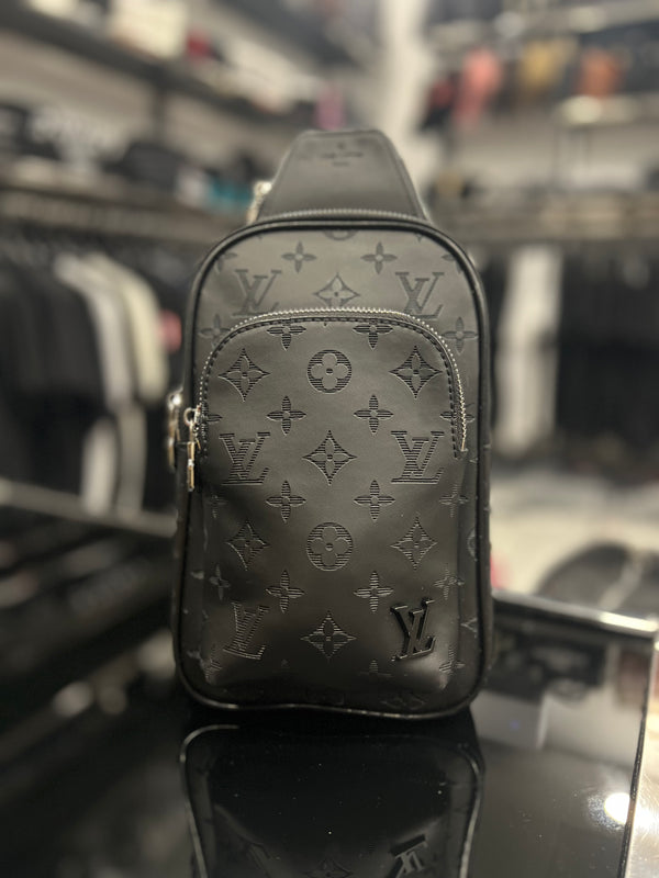 Louis Vuitton Avenue Slingbag PM
