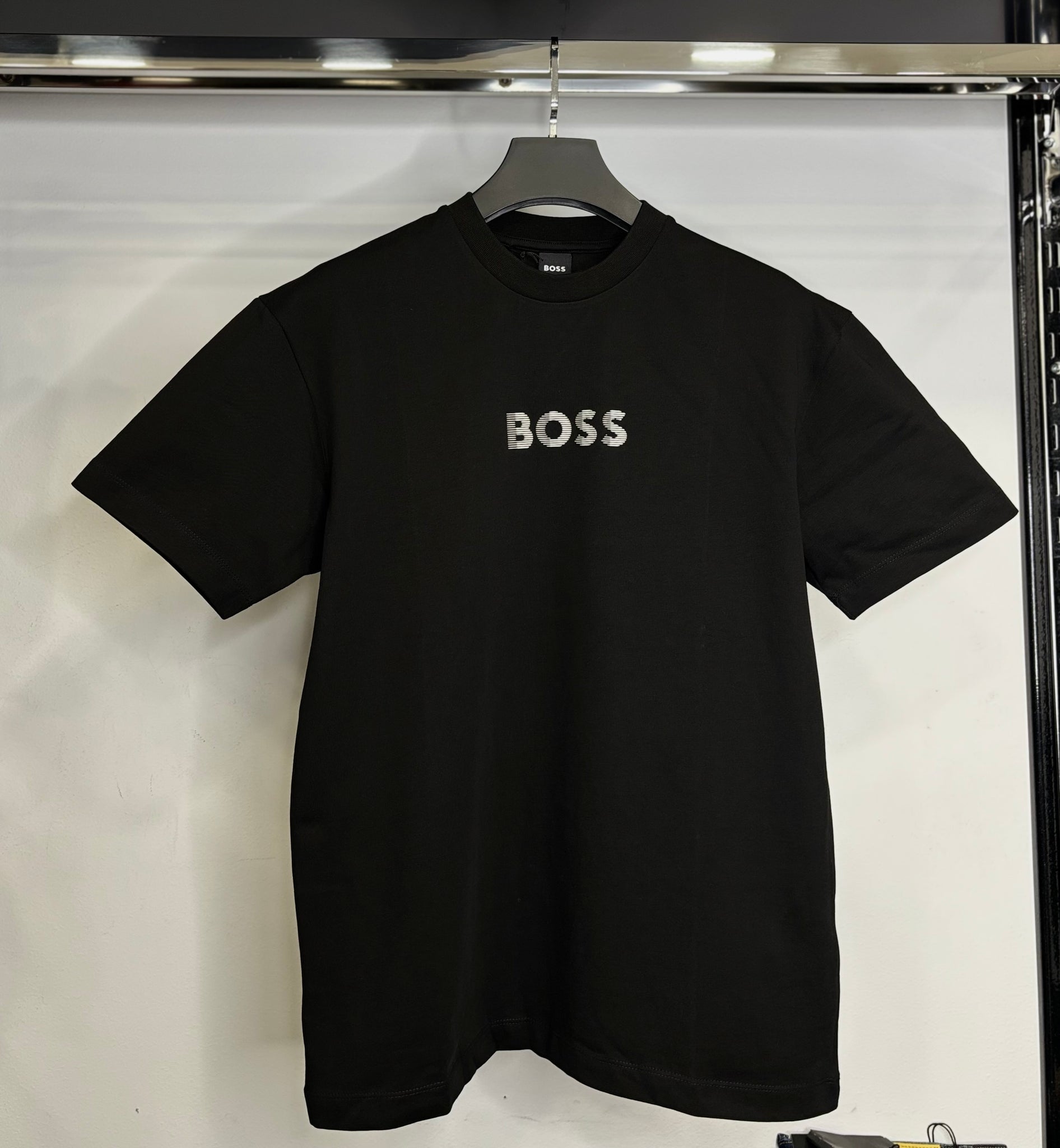 Hugo Boss black t-shirt code