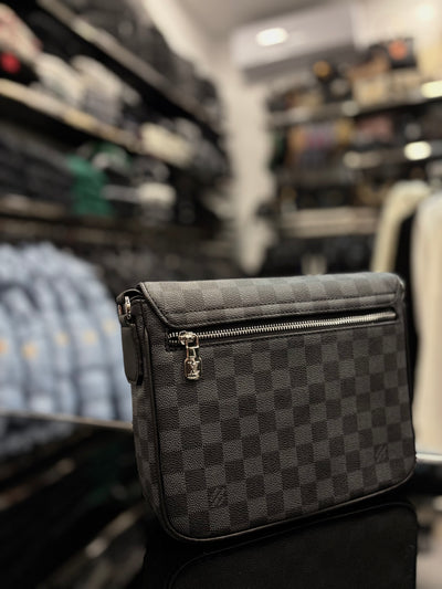 Louis Vuitton District PM Messenger Damier black bag