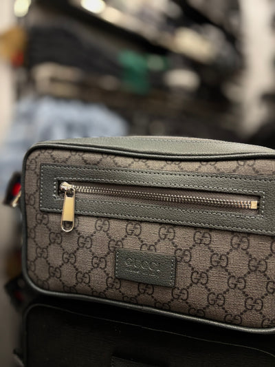 Gucci GG Supreme grey bag