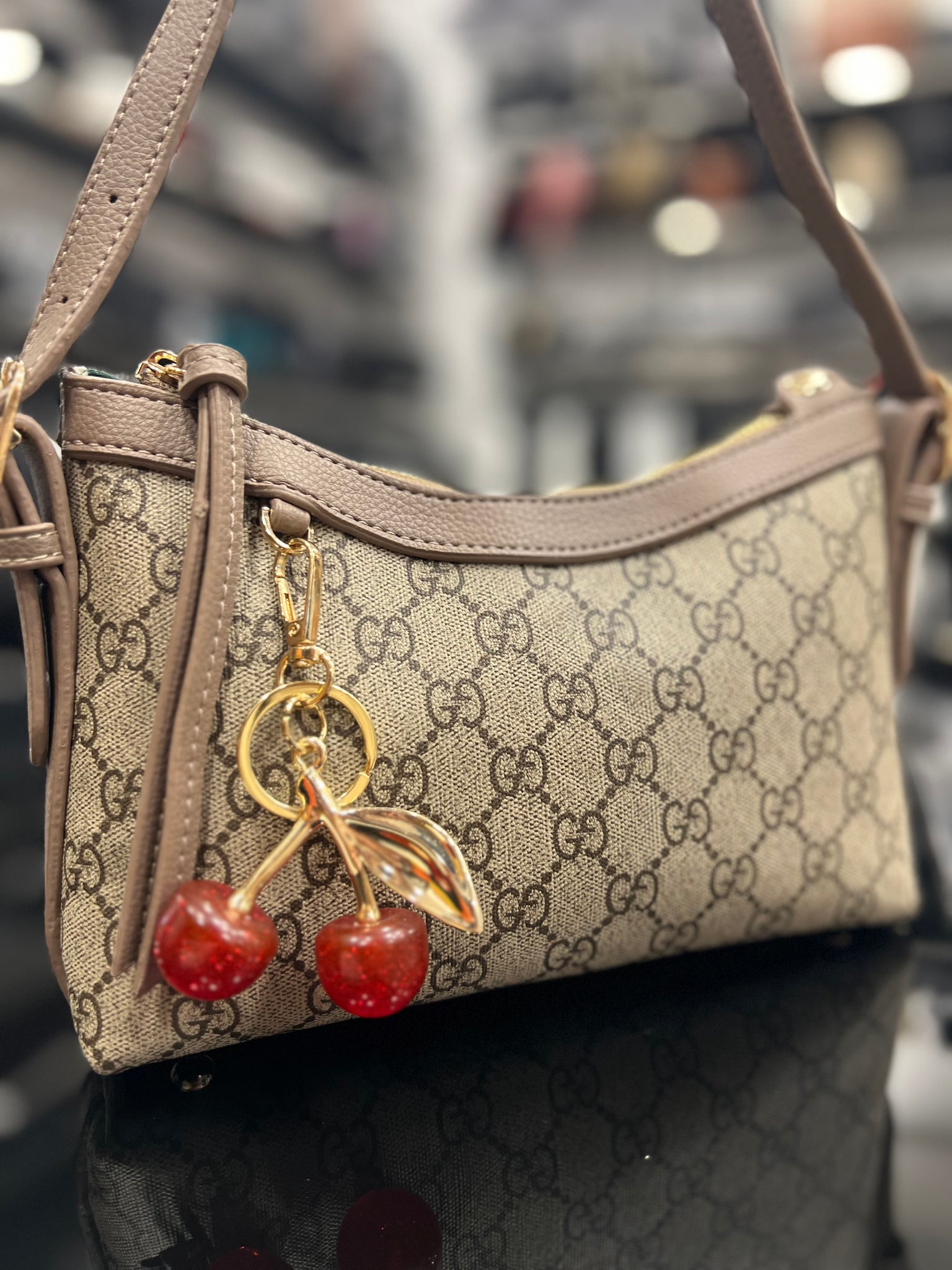 Gucci Ophidia Shoulder Bag