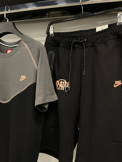 Nike x Syna World Tech Fleece Set