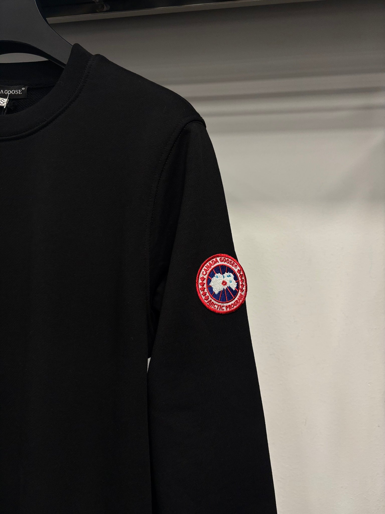 Canada Goose Dartmouth Crew Neck hoodie black